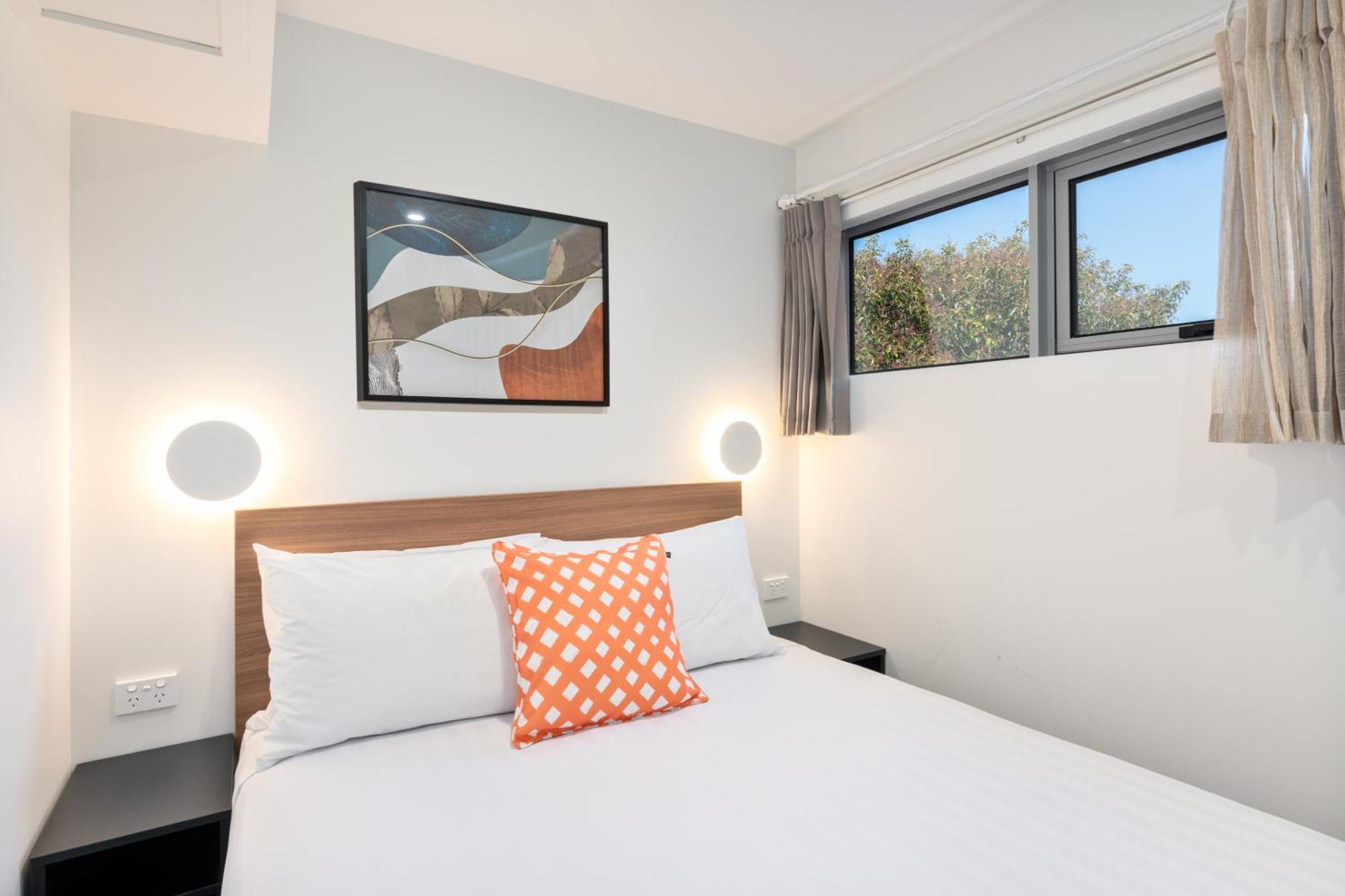 Best Western Newmarket Inn & Suites Окленд Екстер'єр фото
