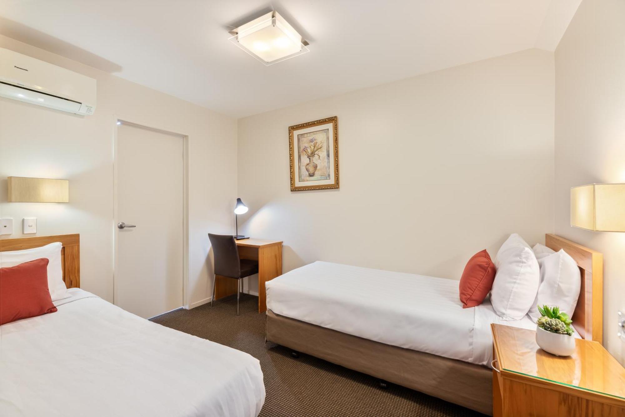 Best Western Newmarket Inn & Suites Окленд Екстер'єр фото