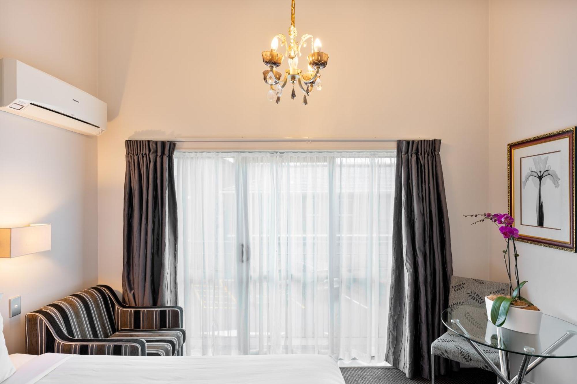 Best Western Newmarket Inn & Suites Окленд Екстер'єр фото